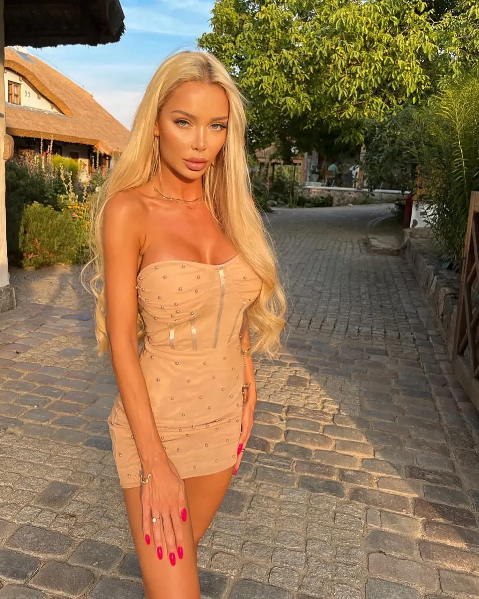Anya escort in Dubai