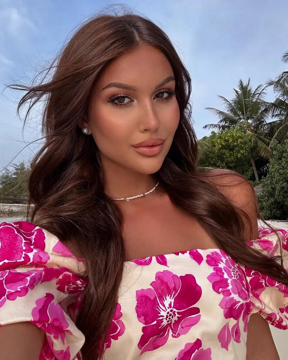 Clara escort in Dubai
