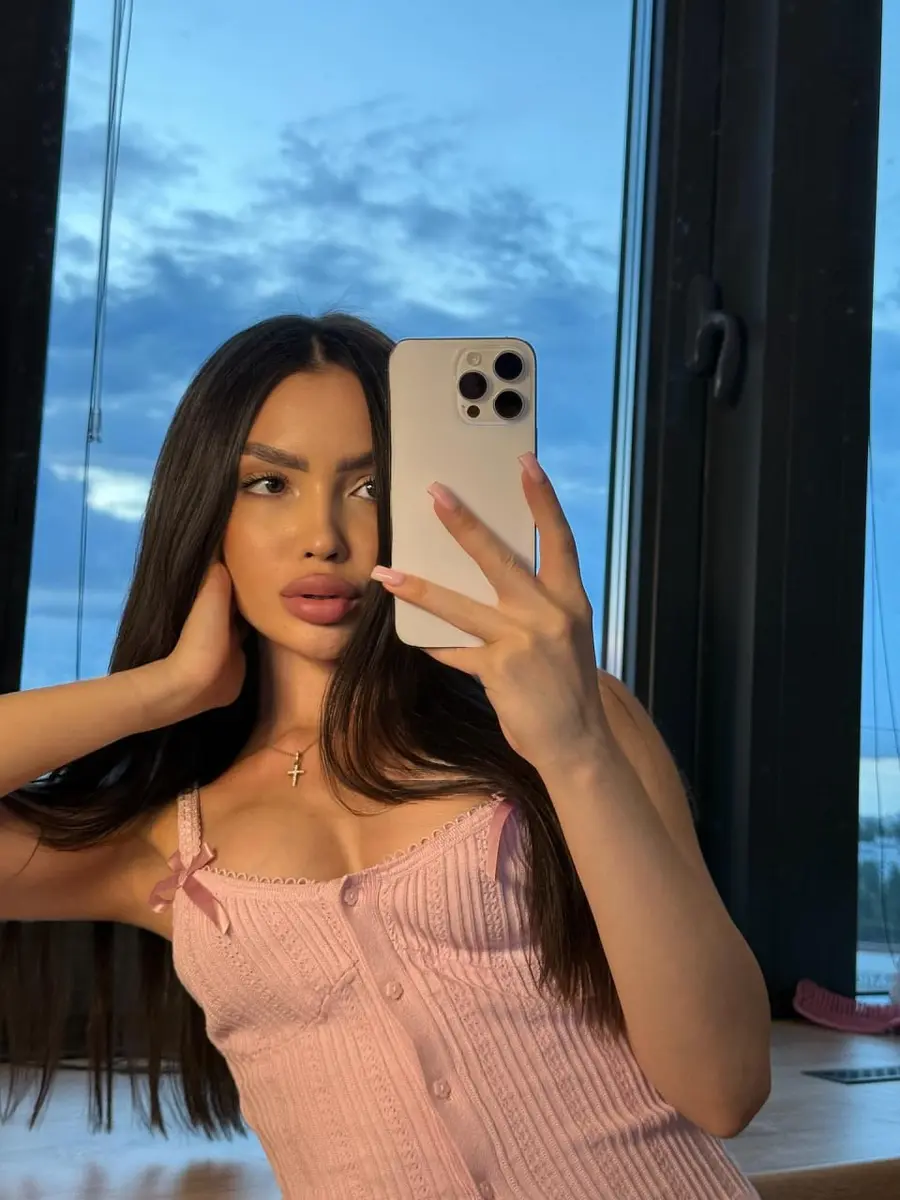 Elise escort in Dubai