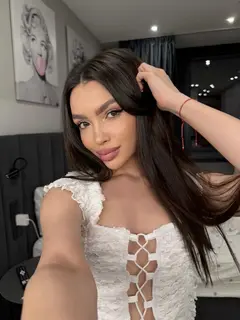 Elise escort in Dubai