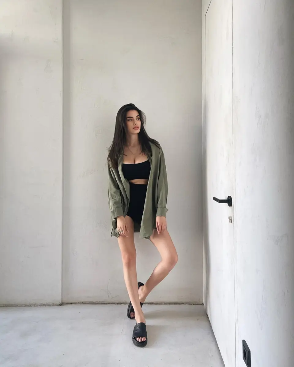 Emily escort in Dubai