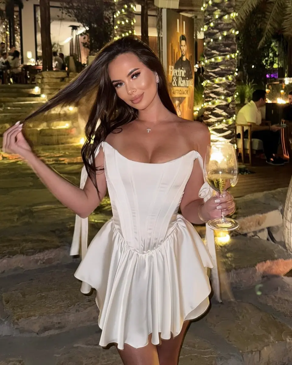 Isabella escort in Dubai